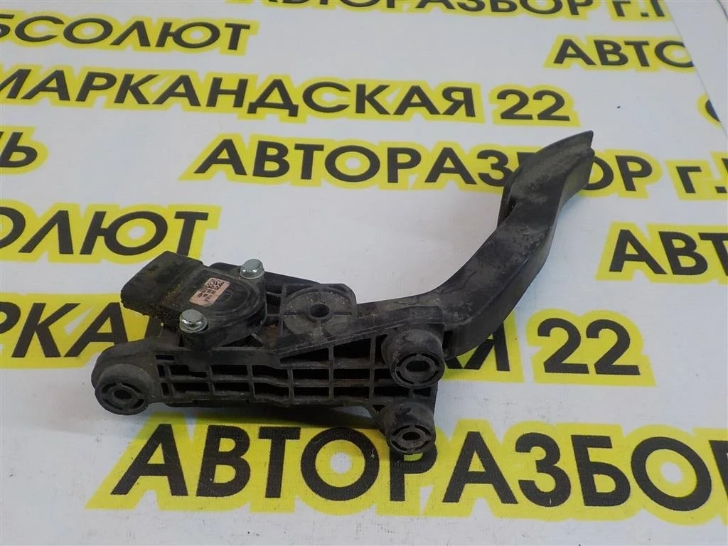 Педаль газа Hyundai Solaris I (2010—2014)