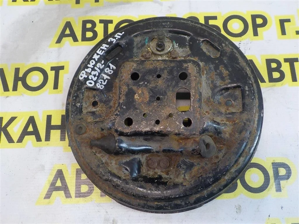 Щит опорный задний правый Ford Fusion I рестайлинг (2005—2012)