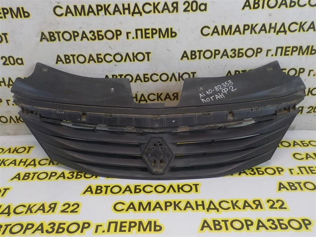 Решетка радиатора Renault Logan I (2004—2009)