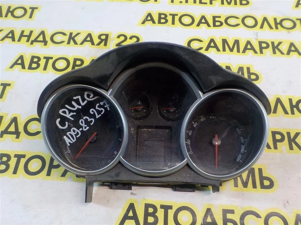 Панель приборов Chevrolet Cruze I (2009—2012)