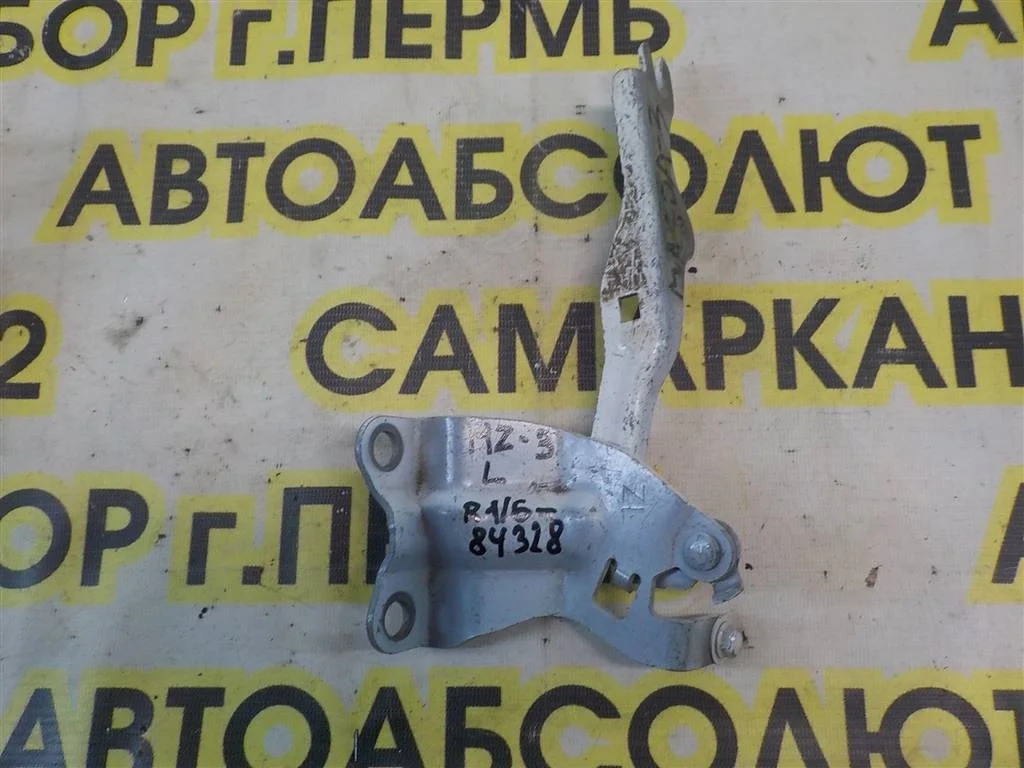 Петля капота левая Mazda 3 BL (2008—2011)