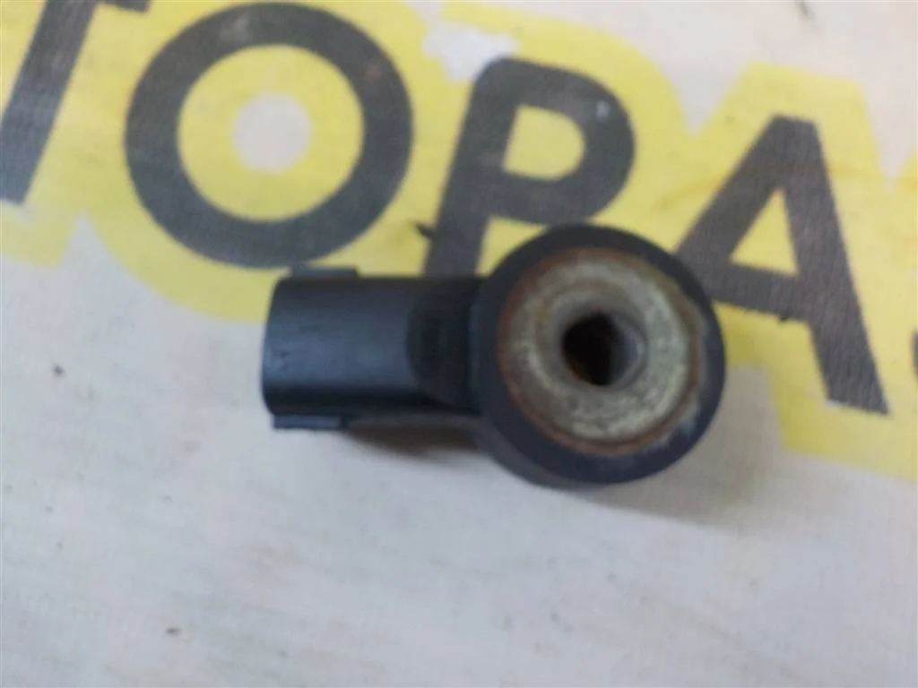 Датчик детонации Nissan Almera N16 (2000—2003)