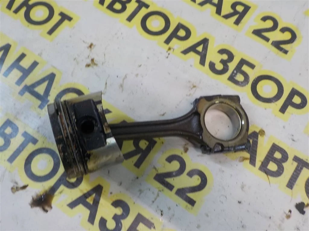 Поршень с шатуном Nissan Almera N16 (2000—2003)