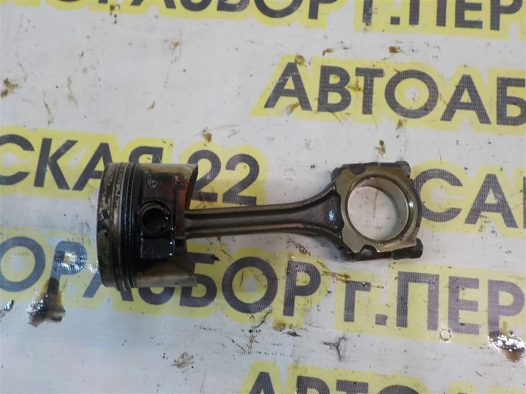 Поршень с шатуном Nissan Almera N16 (2000—2003)