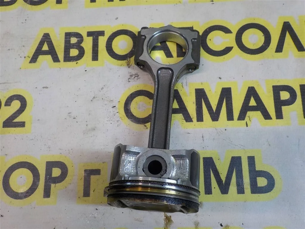 Поршень с шатуном Nissan Juke I (2010—2014)