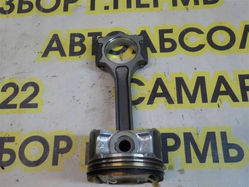 Поршень с шатуном Nissan Juke I (2010—2014)