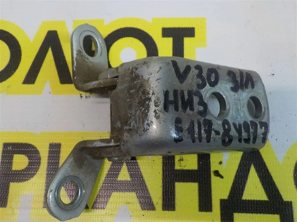 Петля двери задней левой нижняя Toyota Camry XV30 (2001—2006)