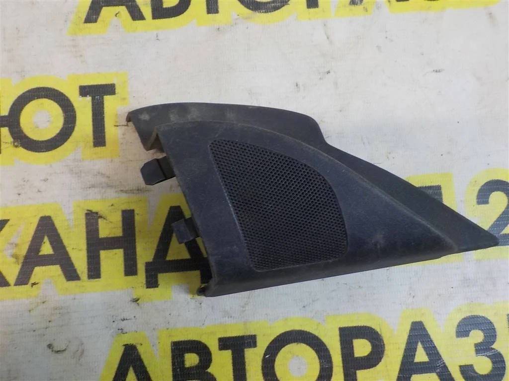 Крышка зеркала внутренняя правая Mitsubishi Lancer X (2007—2010)