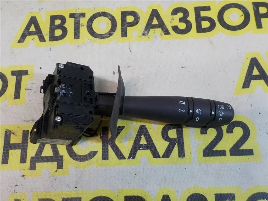 Переключатель поворотов подрулевой Renault Duster I (2010—2015)