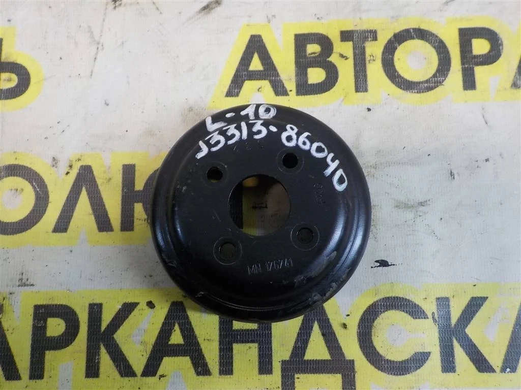 Шкив водяного насоса (помпы) Mitsubishi Lancer X (2007—2010)