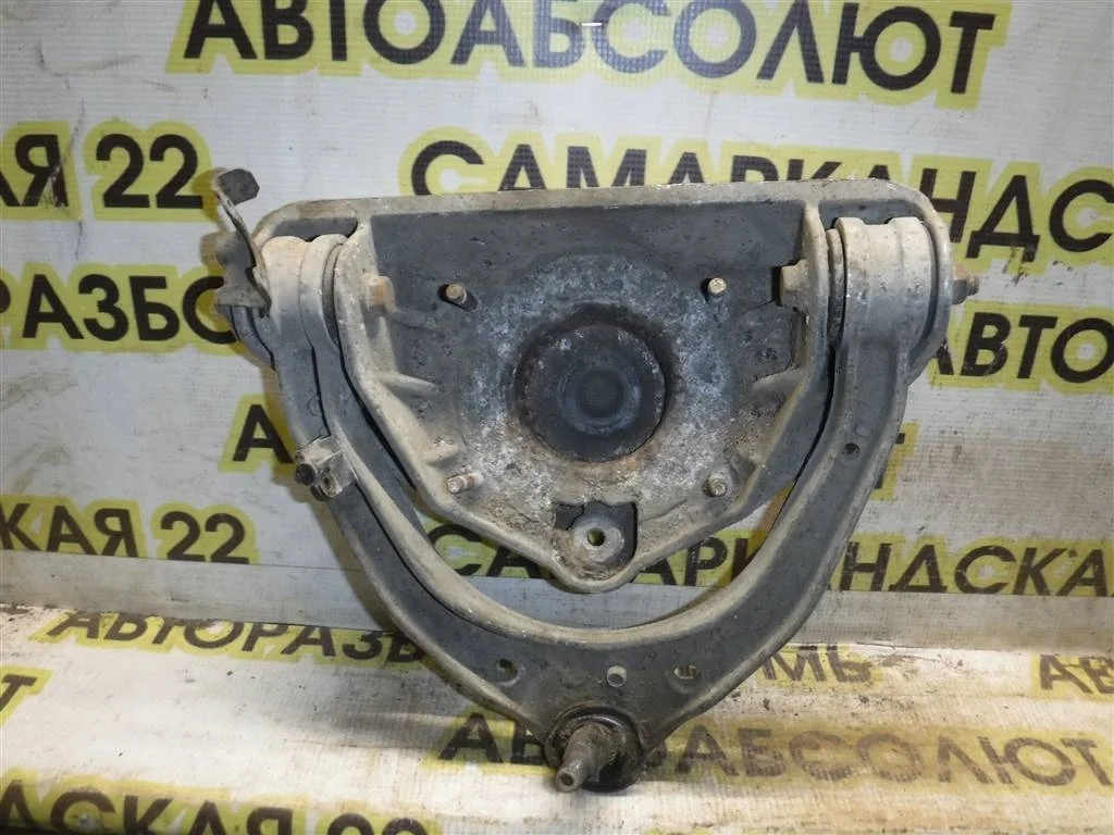 Рычаг передний верхний Volkswagen Touareg I (2002—2006)