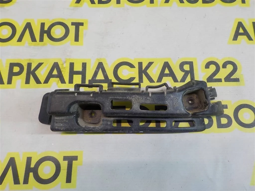 Направляющая заднего бампера правая Chevrolet Cruze I (2009—2012)