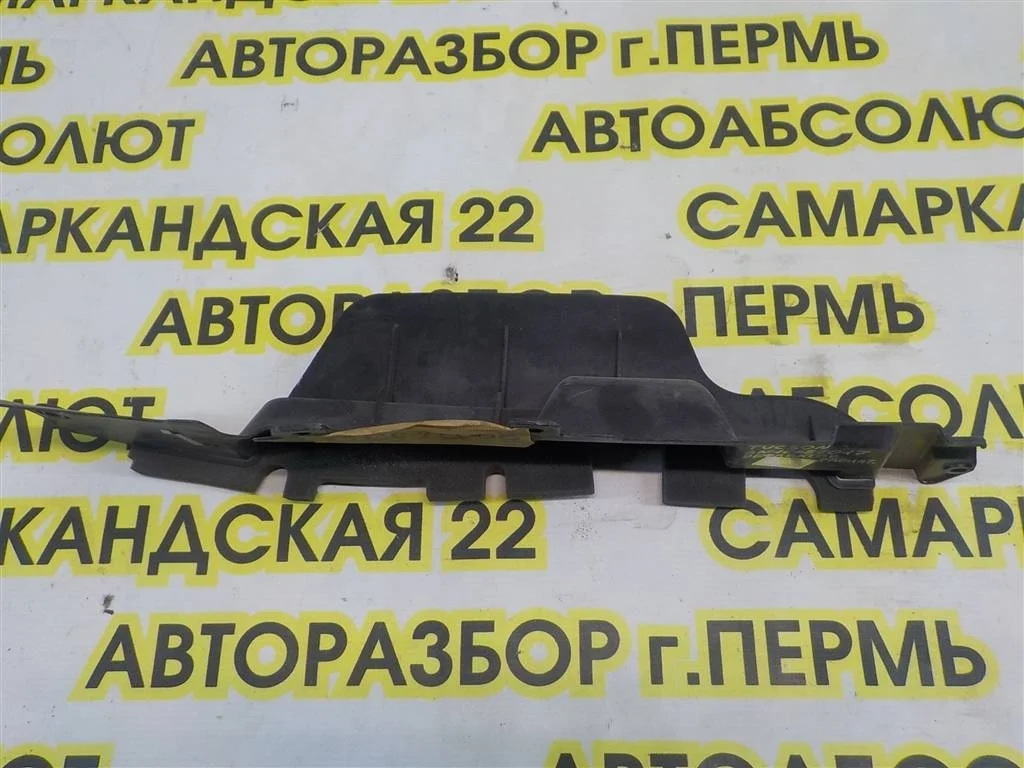 Воздуховод радиатора правый Hyundai Tucson I (2004—2015)