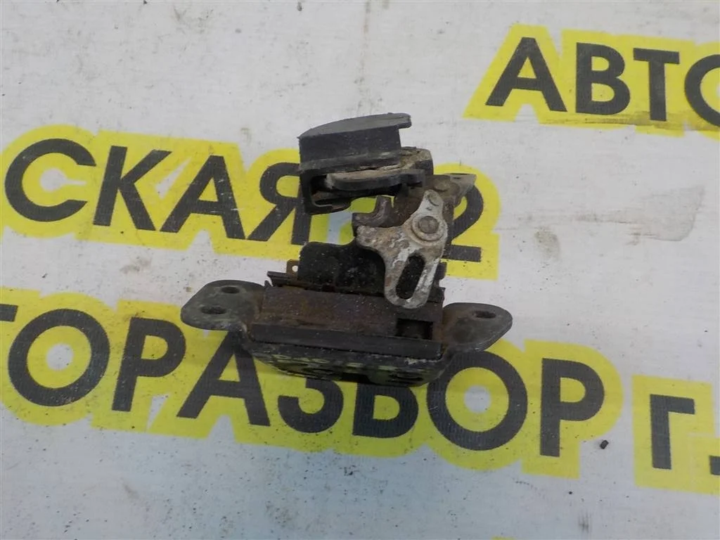 Замок багажника Hyundai Santa Fe II (2005—2010)