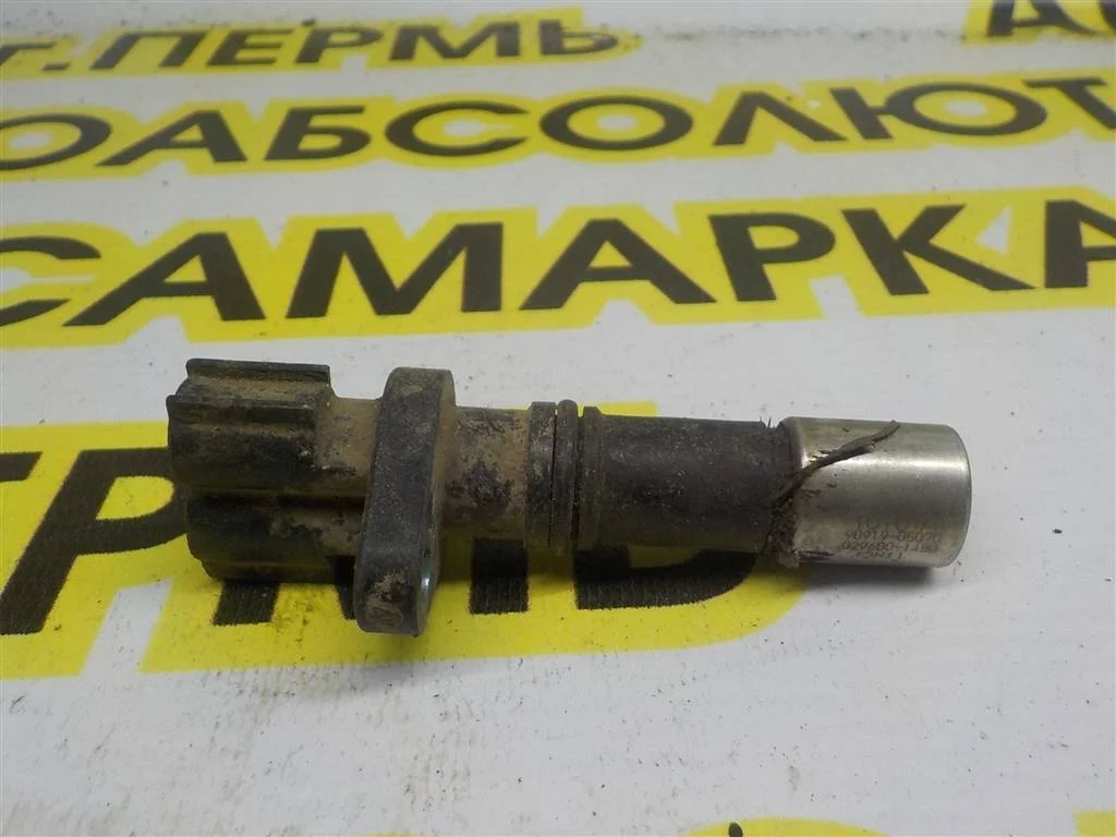 Датчик положения коленвала Toyota RAV4 III (2005—2010)