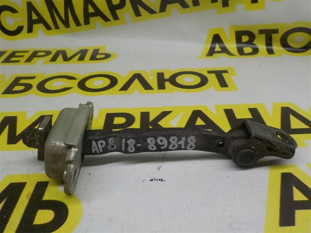 Ограничитель двери Nissan Qashqai I (2006—2010)