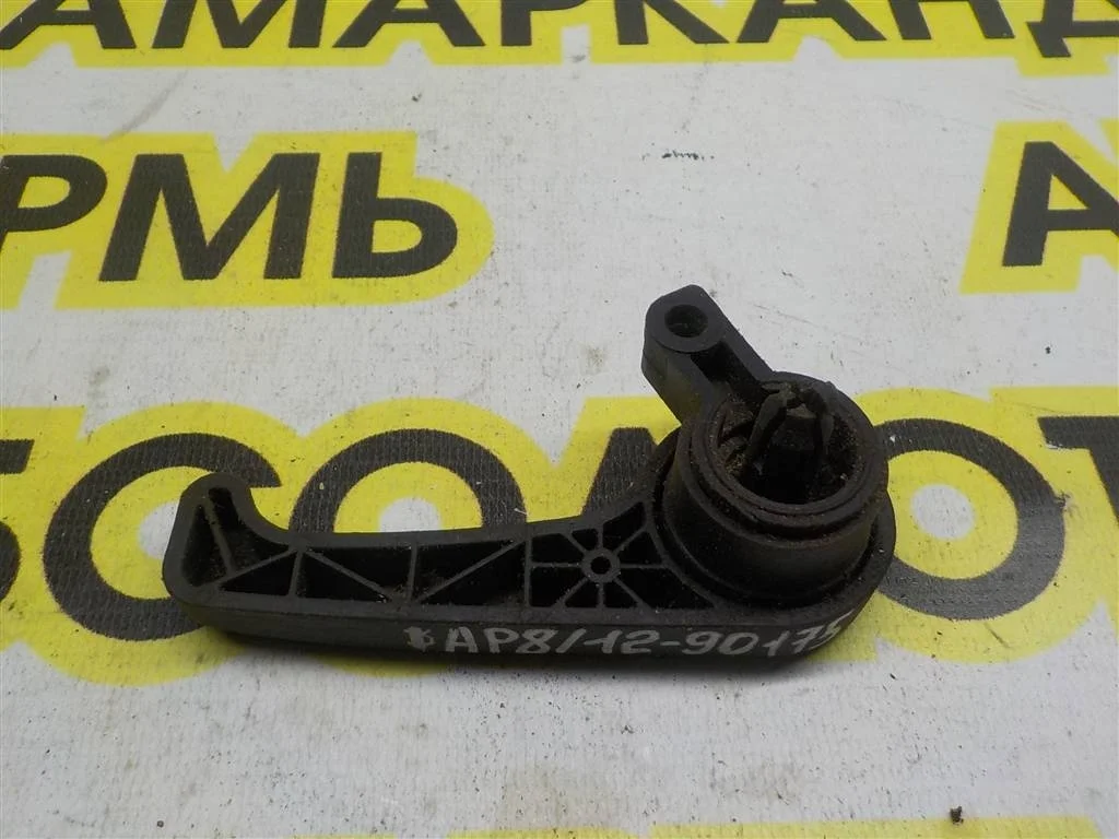 Ручка открывания капота KIA Sportage III (2010—2014)