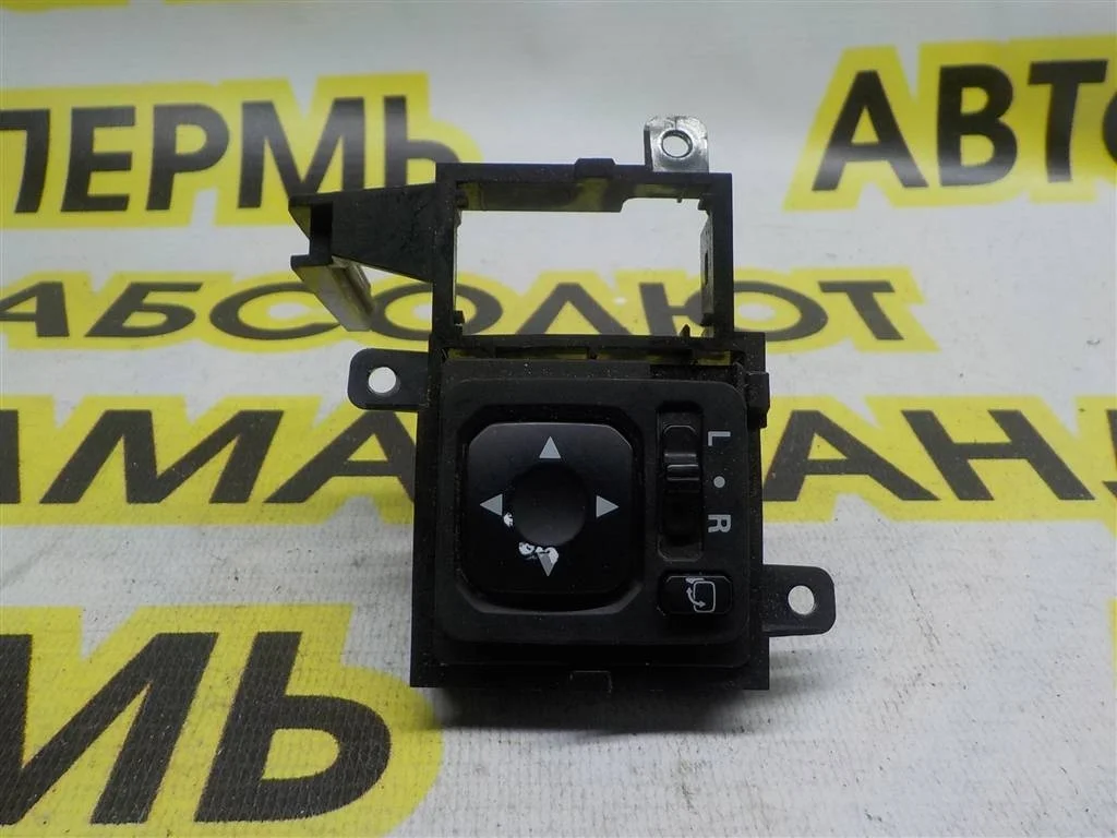 Переключатель регулировки зеркала Mitsubishi Pajero III (1999—2003)