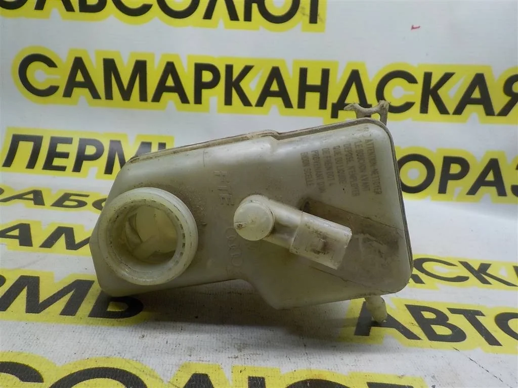 Бачок главного тормозного цилиндра Skoda Roomster I (2006—2010)