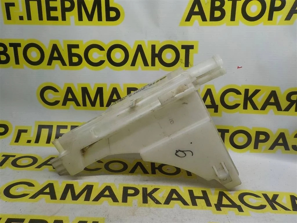 Бачок расширительный Nissan Tiida C11 (2004—2012)