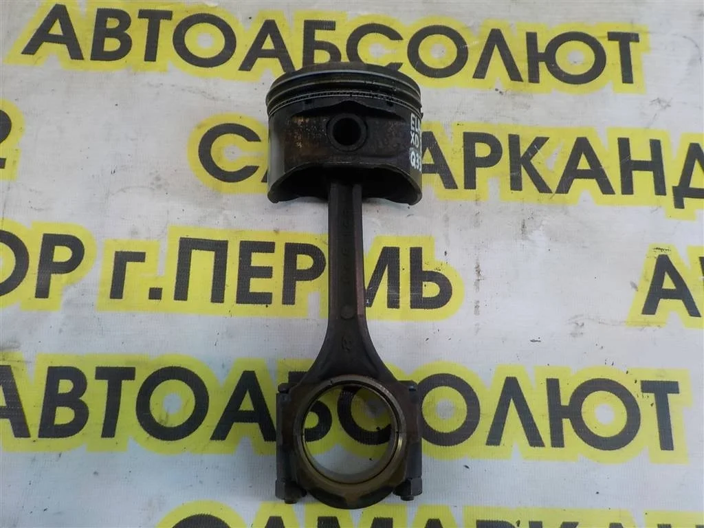 Поршень с шатуном Hyundai Elantra III (2000—2003)