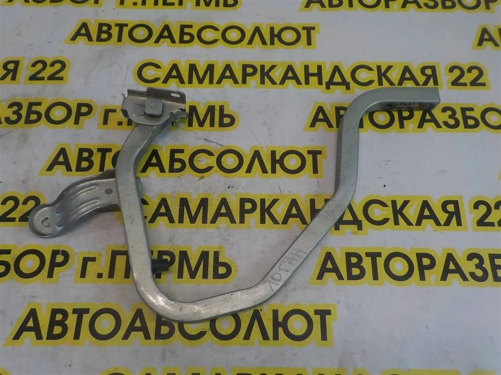Петля крышки багажника Renault Logan I (2004—2009)