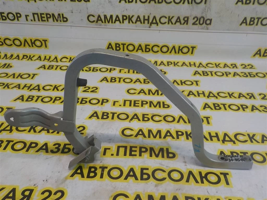 Петля крышки багажника Renault Logan I (2004—2009)