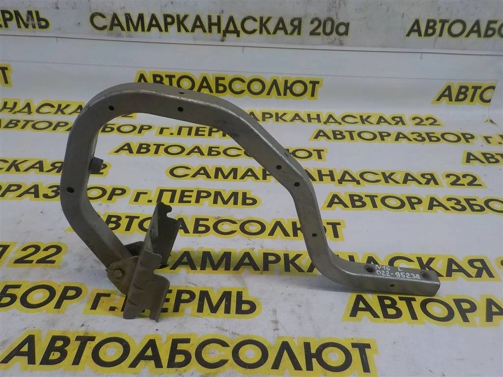 Петля крышки багажника Nissan Almera N16 (2000—2003)