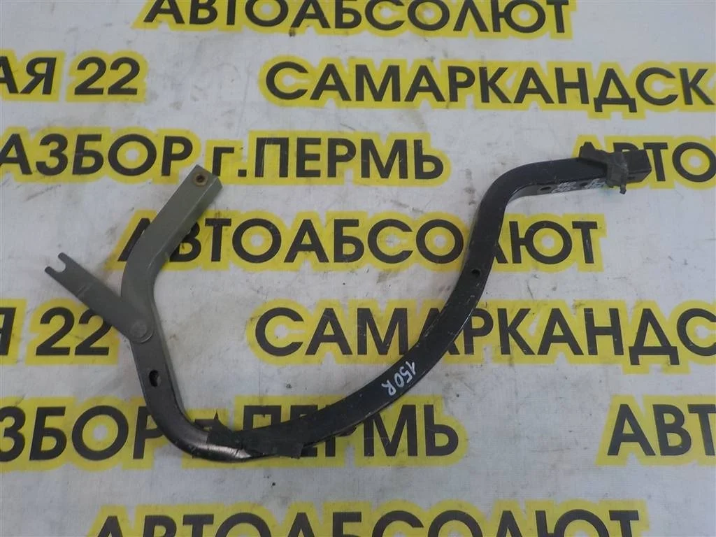 Петля крышки багажника Toyota Corolla X (2006—2010)