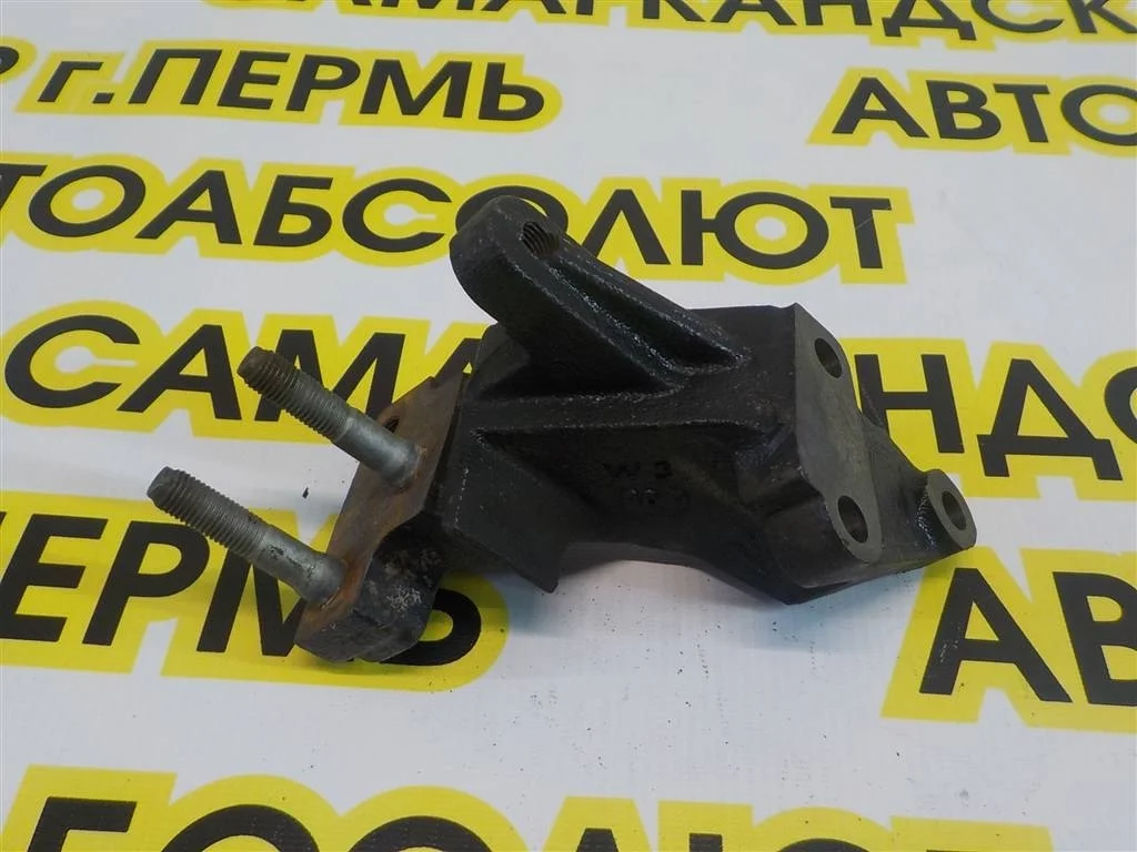 Кронштейн двигателя правый Hyundai Getz I рестайлинг (2005—2011)