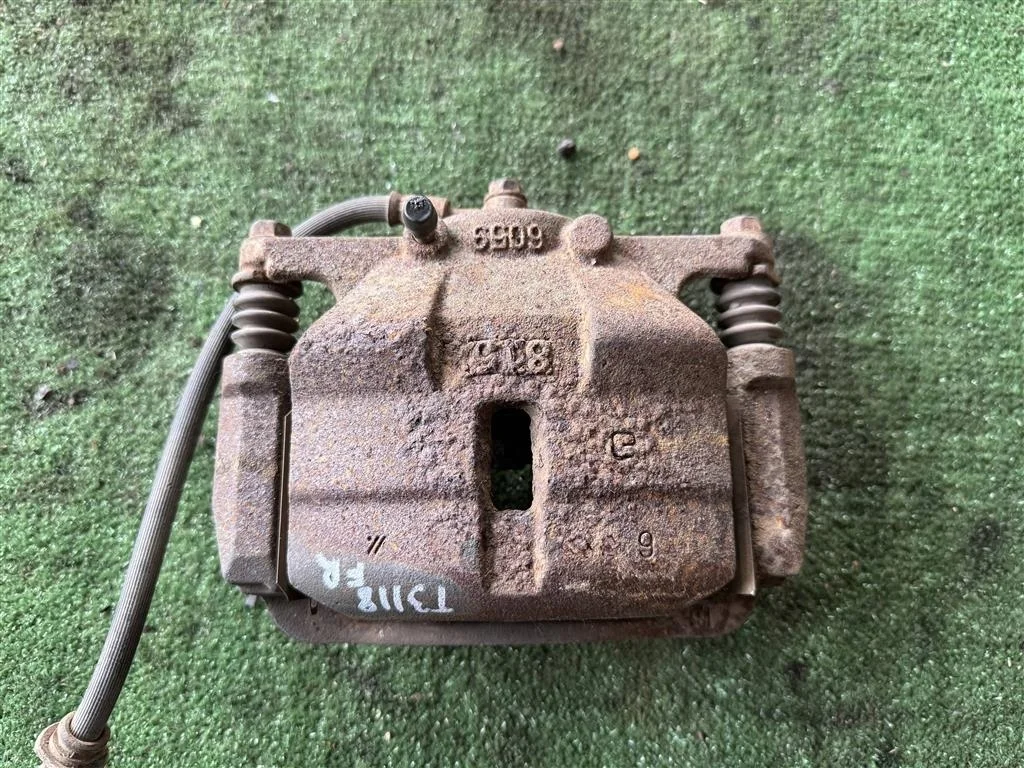 Б.у. суппорт NISSAN X-TRAIL T31 NISSAN X-TRAIL T31