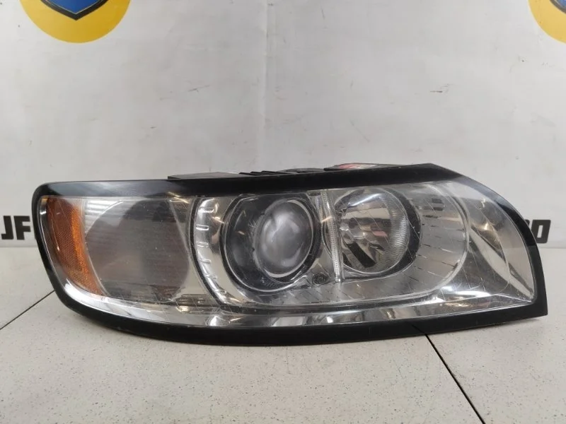 Фара Volvo V50 2010 MW76