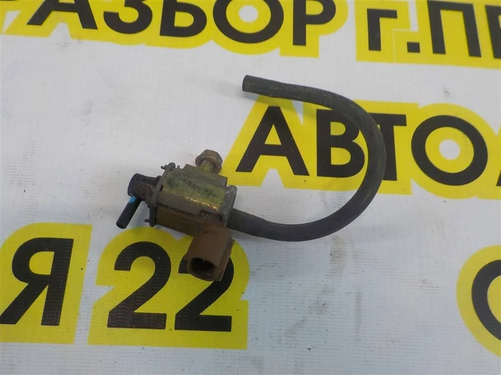 Клапан электромагнитный Mitsubishi Pajero III (1999—2003)