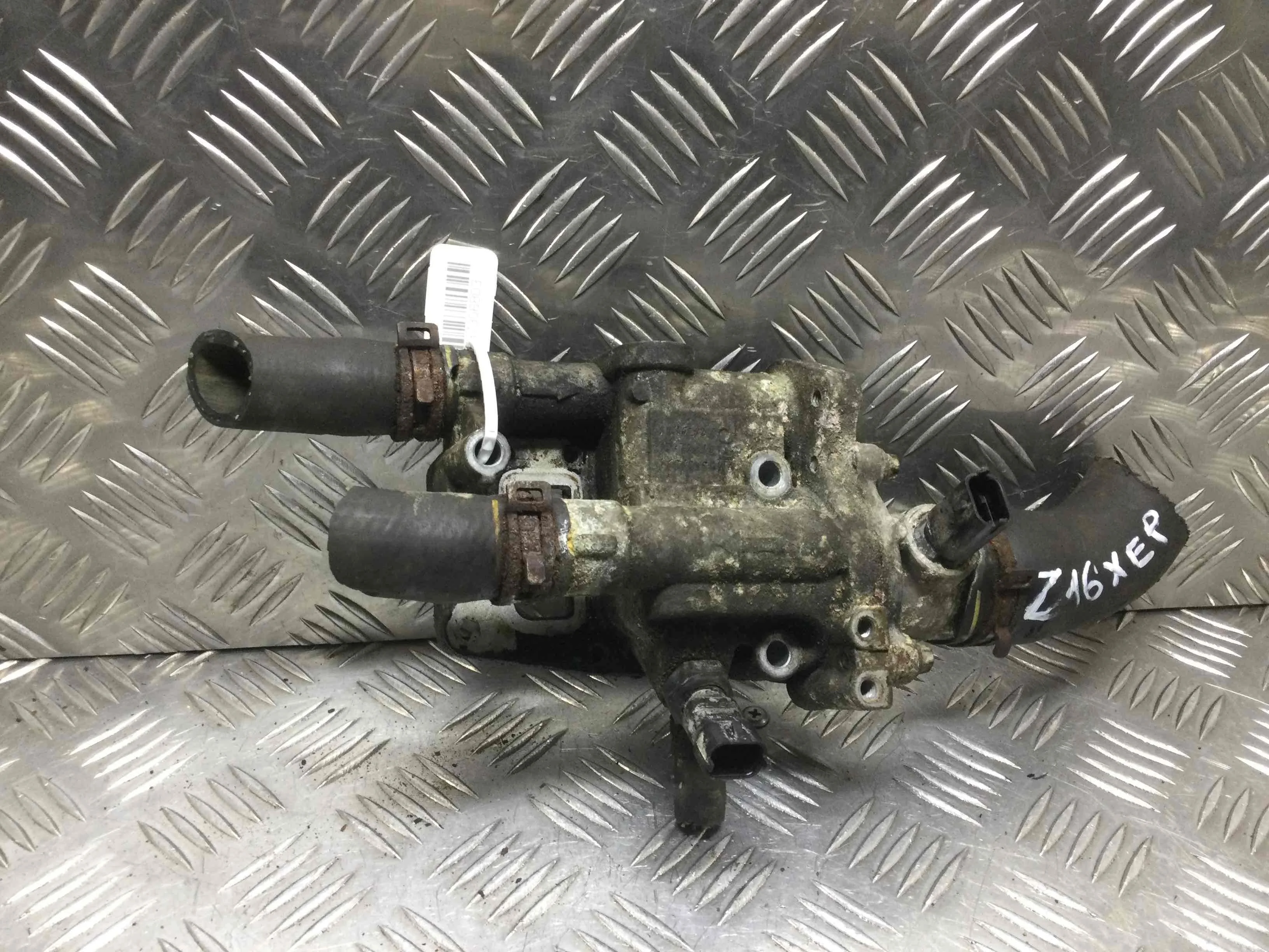 Корпус термостата Opel Insignia 1 поколение (2008-2013) бензин 1.8 i Механика Седан