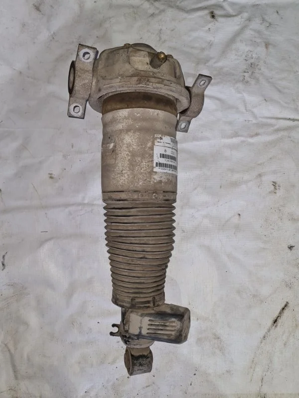 Стойка пневматическая сборе Audi Q7 2009 4L