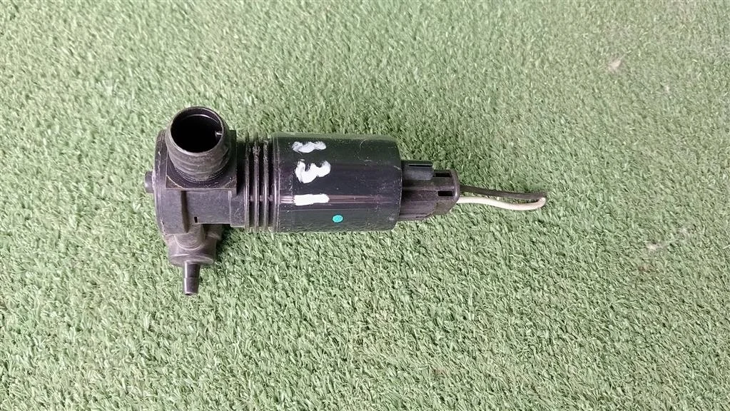 Б.у. насос омывателя NISSAN TEANA L33 NISSAN TEANA L33