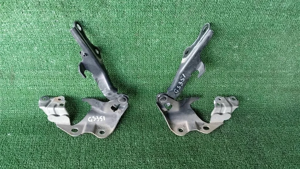 Б.у. петля капота (2шт) LEXUS GS350 GRS191 LEXUS GS350 GRS191