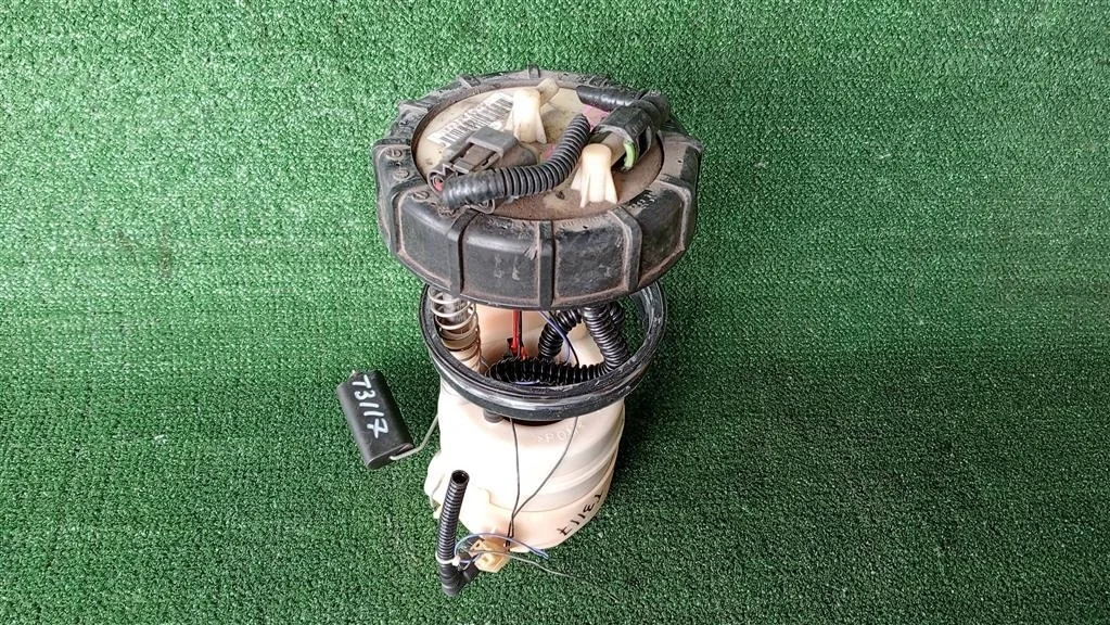 Б.у. насос топливный NISSAN X-TRAIL T31 NISSAN X-TRAIL T31