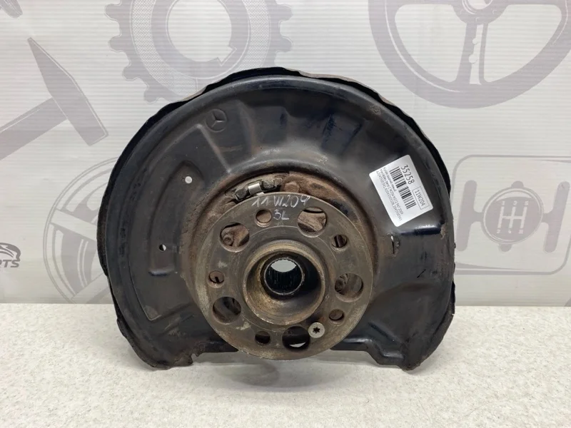 Кулак задний левый Mercedes-benz 2009 W204