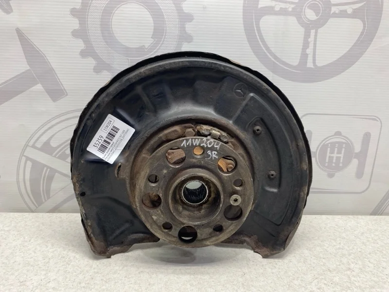 Кулак задний правый Mercedes-benz 2009 W204