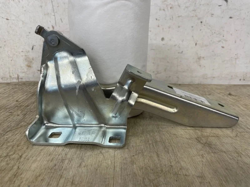 Петля капота NISSAN QASHQAI 2 654004EA0A 2013 2014 2015 2016 2017 2018 2019 2020 2021 2022, передняя правая