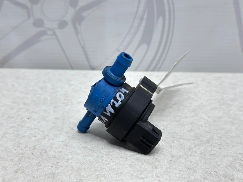 Клапан вентиляции топливного бака Mercedes-benz 2009 W204