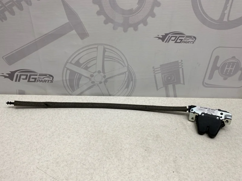 Замок крышки багажника Mercedes-benz 2009 W204