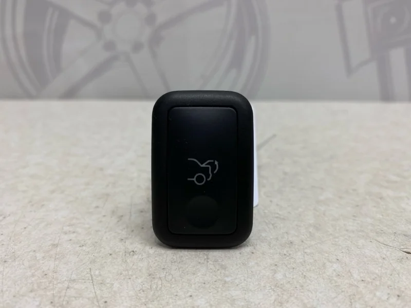 Кнопка крышки багажника Mercedes-benz 2009 W204