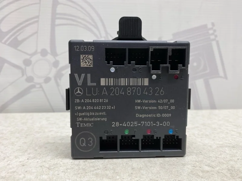 Блок управления передней левой двери Mercedes-benz 2009 W204