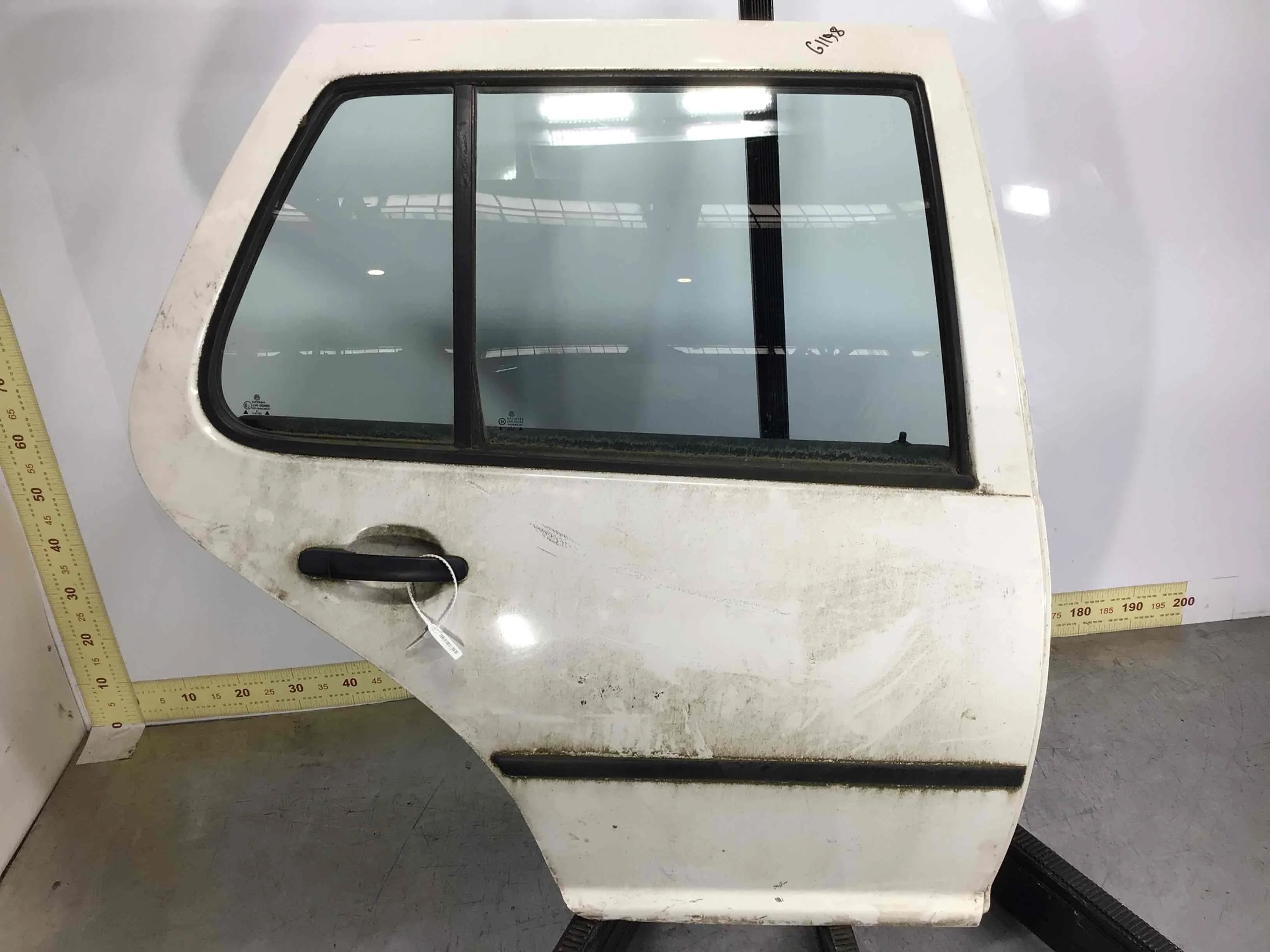 Дверь задняя правая Volkswagen Golf 4 поколение (1997-2004) бензин 1.4 i Механика Х/б