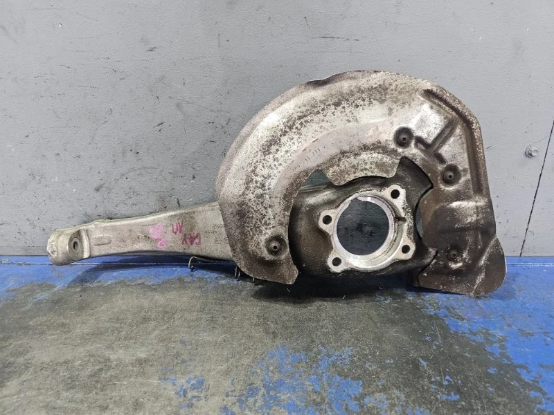 Кулак Porsche Cayenne 958