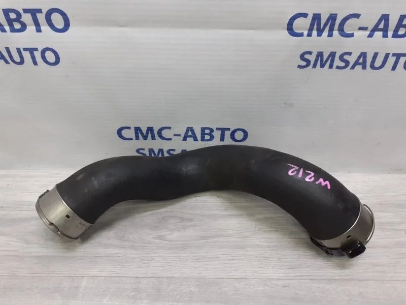 Патрубок интеркулера Mercedes-Benz E-Class 2014 A2045284582 W212, левый