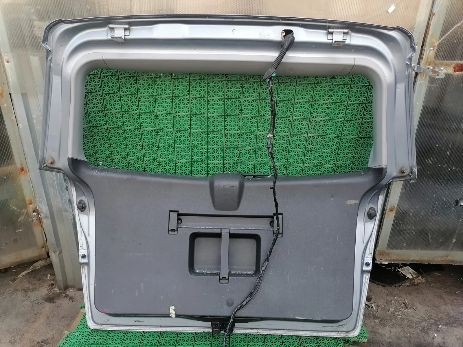 Замок крышки багажника OPEL ASTRA H, ZAFIRA B 2004- б/у ASTRA H(2004-2014);ZAFIRA B(2005-2014)