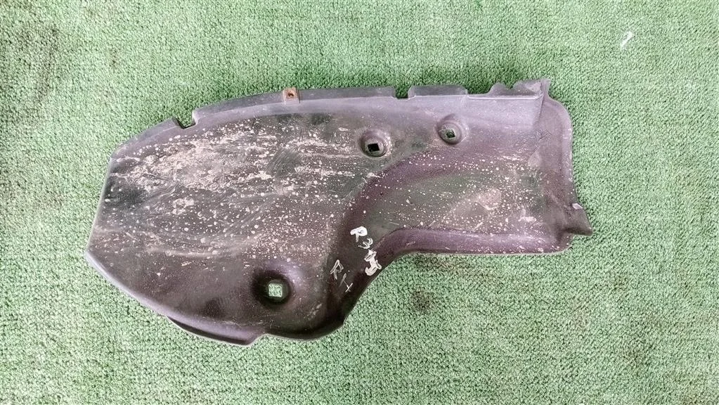 Б.у. пыльник бампера TOYOTA RAV4 ACA30 TOYOTA RAV4 ACA30